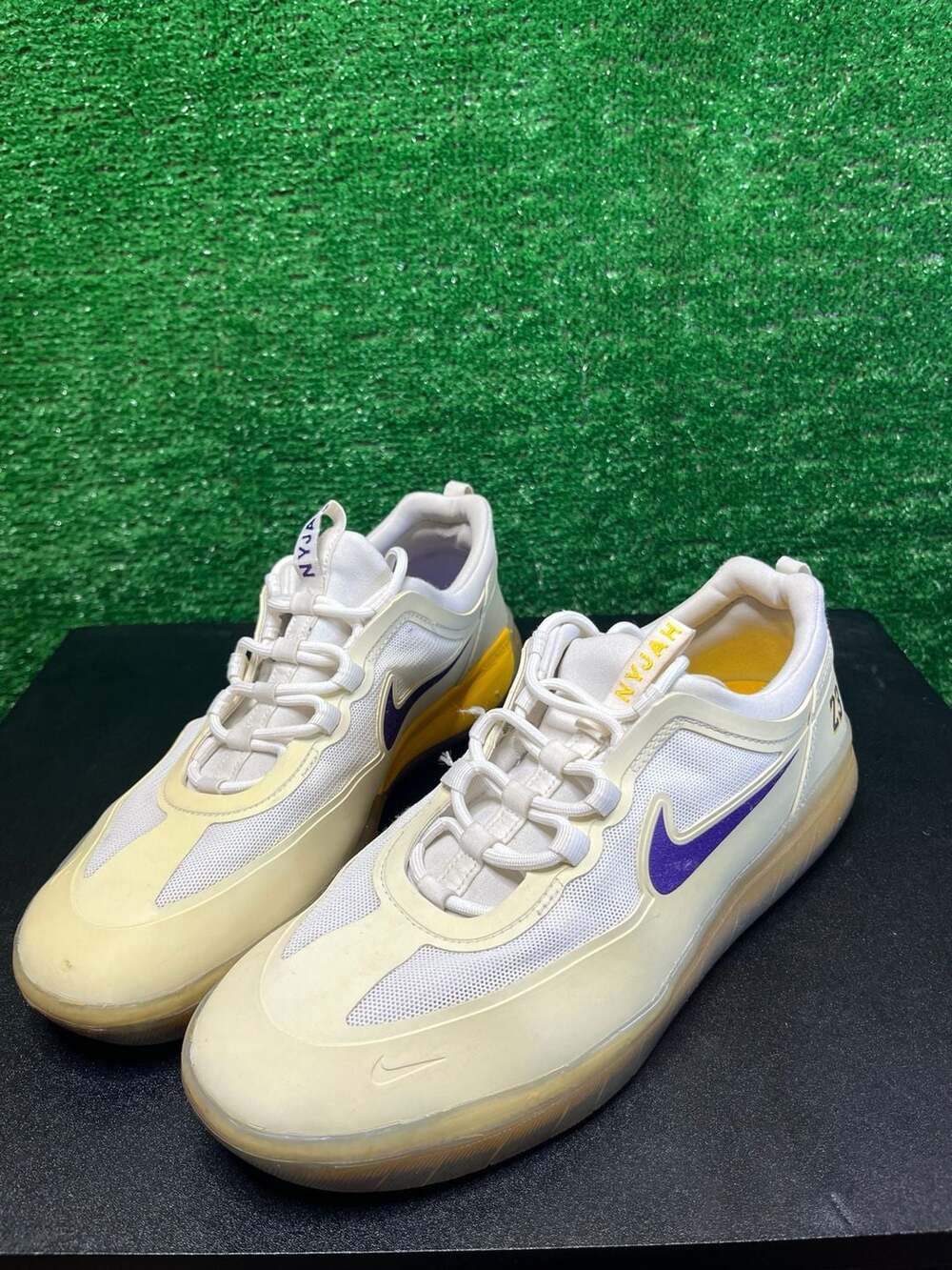 Nike SB Nyjah Free 2 Lakers LeBron James DA3439-100 White PurpleGold Skate Shoe